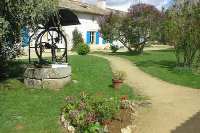 Homerez - Maison charme à Saint-Vincent-la-Châtre