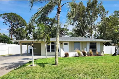 Image de Happy House by the Sea, Dog Friendly!