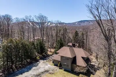 Image de Bearet - Hot Tub, Grill, Game Room, Fireplace