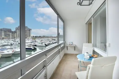Image de Dors avec les bateaux - Appt vue port