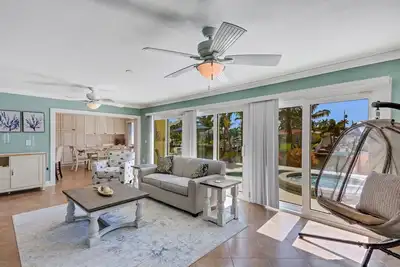 Image de Charming 3bd 2ba just minutes from Anna Maria Island