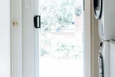 Image de This snug 3 bedroom villa is all you need to call home whilst visiting Albany