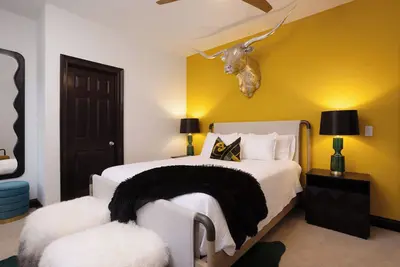 Image de Ultimate Luxury Getaway in Nc - Sleeps 12, Spacious Estate on Picturesque Farm!