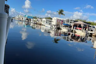 Cozy home with dock & direct Atlantic access