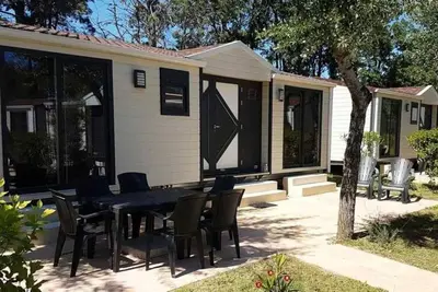 Image de Camping 4 étoiles - Piscine - ef0gfi