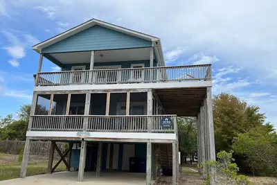 Image de Oceanside perch with abundant outdoor living space - walk to beach & boardwalk