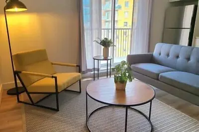 Image de Large 2-Bedroom Apartment