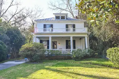 Image de Snug retreat in the heart of Athens!