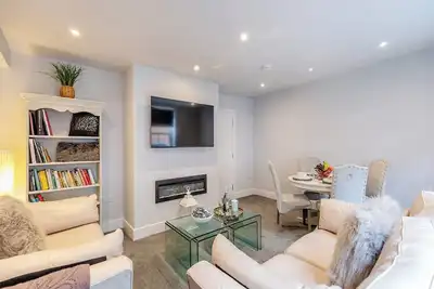 Image de 3 chambres à coucher à Whitby