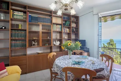 Image de Appartement 'La Ca' Di Marì' avec vue sur la mer, balcon et Wi-Fi