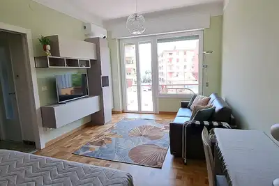 Image de Garibaldino apartment 45sqm sea view, in the center of San Remo, bright terrace