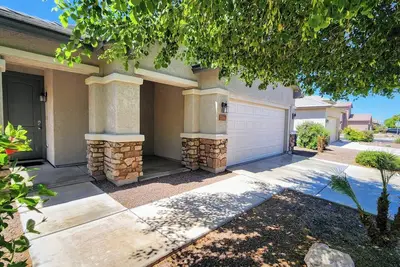 Image de Araby! 5 star home, Spotless, king bed, all new appliances, near freeway pets ok