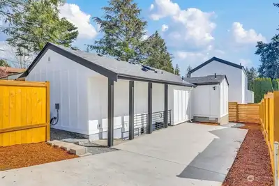 Image de Cozy Place in Northgate, Near Light Rail