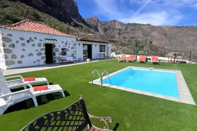 Image de Casa Abuela María: stunning views, garden pool