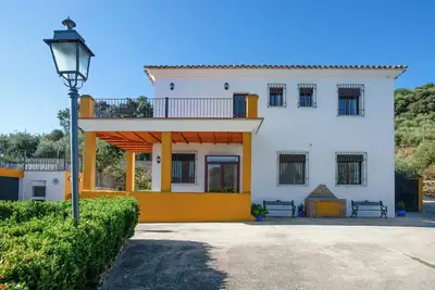 Homerez - Maison confortable à Carcabuey avec piscine privée