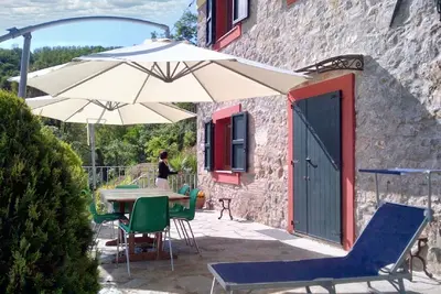 Image de Homerez - Villa charmante à Barga avec jardin clos et cheminée