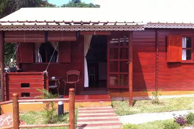 Homerez - Maison charmante à Albion avec piscine partagée