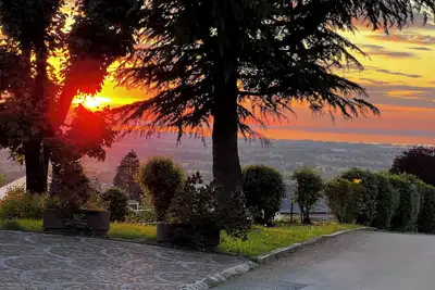 Image de Ferien im Grünen, 7min in die Stadt in Absoluter Ruhe mit Aussicht
