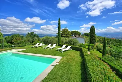 Image de Maison de vacances privée avec piscine privée, climatisation, Wifi, Tv, patio, vue panoramique