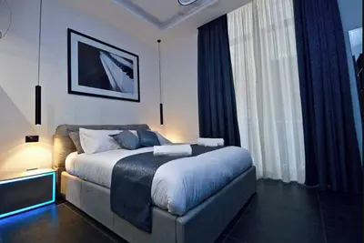 Homerez - Appartement moderne 90m² à Napoli + Balcon