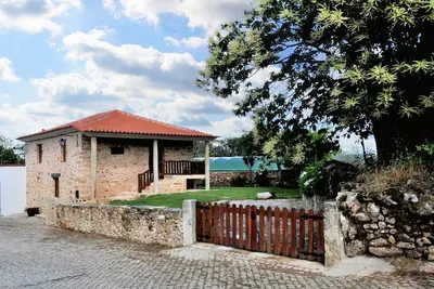 Image de Homerez - Maison de Charme à Parada + Cheminée, Jardin