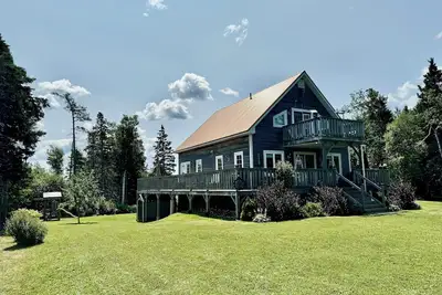 Image de Beautiful ocean view property on the Amherst Shore - Northport, Ns
