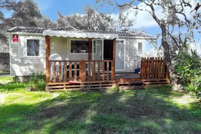 Image de Homerez - Bungalow charmant à Galéria avec piscine partagée