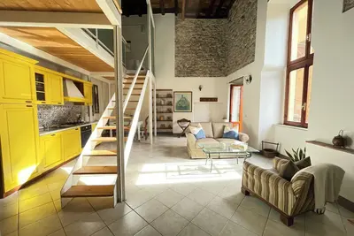 Image de Historic Palazzo Apartment with a large private garden in the old town of Barga.