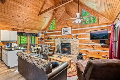 Image de FreeDollywoodTkt • LogCabin • hot tub • foosball • near Ntl Park (Dream Whisper)