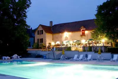 Image de Homerez - Maison Ă Carlucet avec piscine