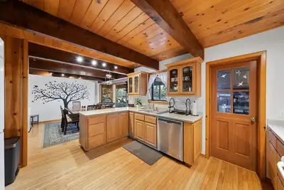 Image de Extended stays Grand Cedar Hideaway (30+ days)