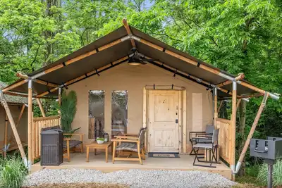 Image de Safari Tent A at Eden Reserve - Near Ark
