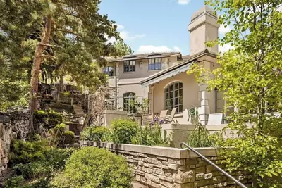 Image de Creekside Retreat | Sauna | Walk to Chautauqua