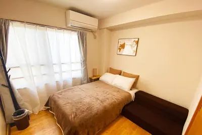 Image de 1minute walk to station, direct bus to Haneda Airport! Easy access!