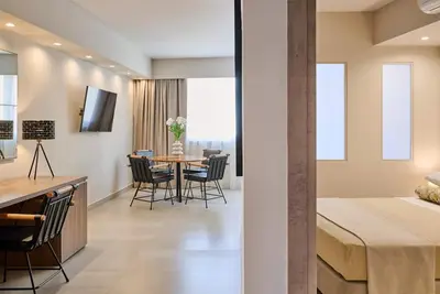 Image de Acropolis Muses - Euterpe & Erato