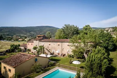 Image de Villa à Cortone avec 8 chambres à coucher, 16 couchages