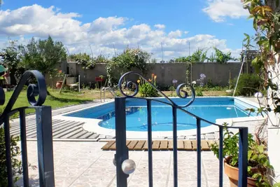 Image de Homerez - Maison à Nazaré, piscine partagée.