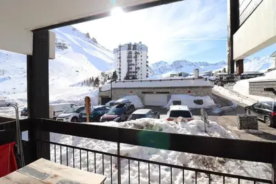 Image de 100m du centre station, 1er étage, balcon, télévision, casier à ski, 21m², Tignes