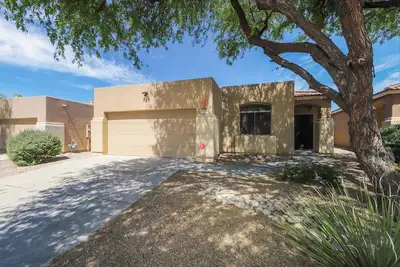 Image de Very Close To Great Restaurants 5 Min To Tuc Mall And 10 Min To La Encantada.