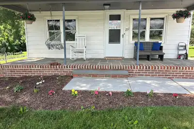 Image de Cozy and Clean Farmhouse in Mountains near Gettysburg. No extra cleaning fees!