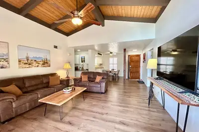 Image de Sedona Oasis: Hike, Bike, Swim, Shop, Relax!