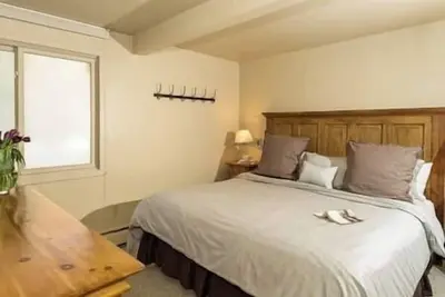 Image de 2 Bedroom 2 Bath Condo In Aspen!