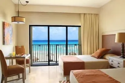 2 Royal Sands Resort & Spa, All inclusive Optional