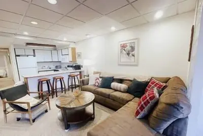 Image de Aspen Core, Next to the Gondola!