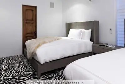 Image de 5 Bedroom Townhome in Aspen Core, Walk Everywhere!