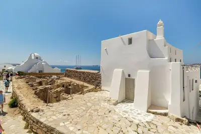 Image de Casa Paraportiani House sea view in the heart of the Old Port mykonos Cityhall
