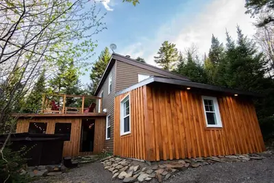 Image de LAŌ Chalet avec Spa dans le Domaine des Appalaches