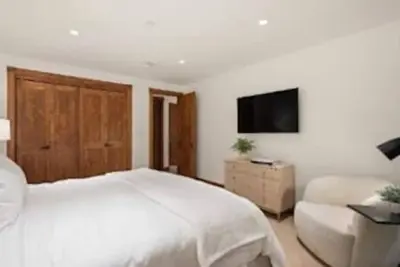 Image de Great 3 Bedroom Condo in Aspen Core, Hot Tub, Pool