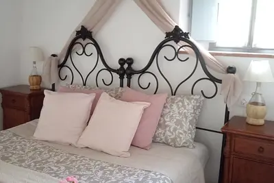 Image de Double bedroom with exclusive bathroom and private access from the outside