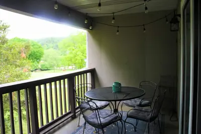 Image de Inviting Condo with Golf Course Views and Resort-style Amenities